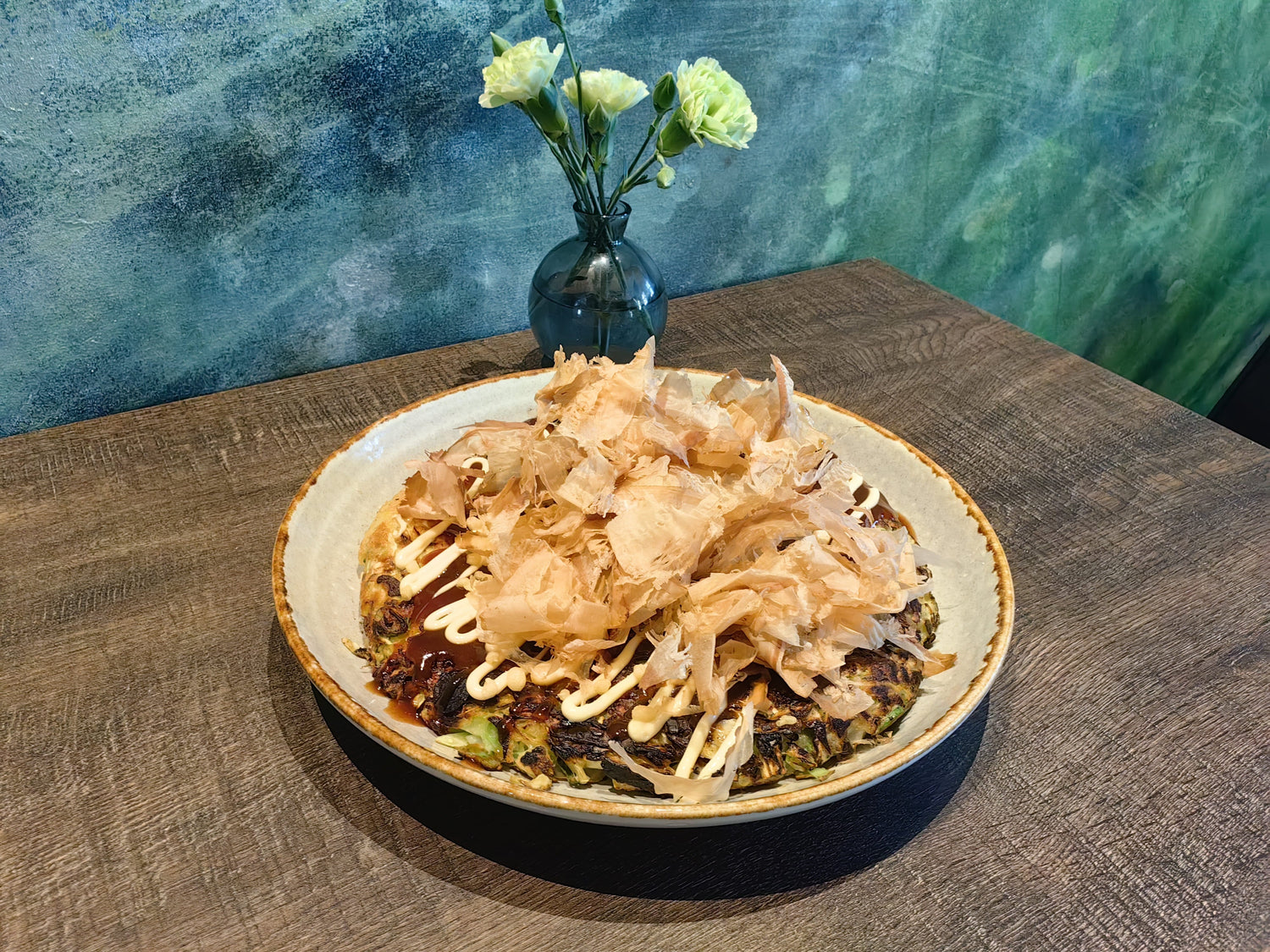 Okonomiyaki - Der japanische herzhafte Pfannkuchen