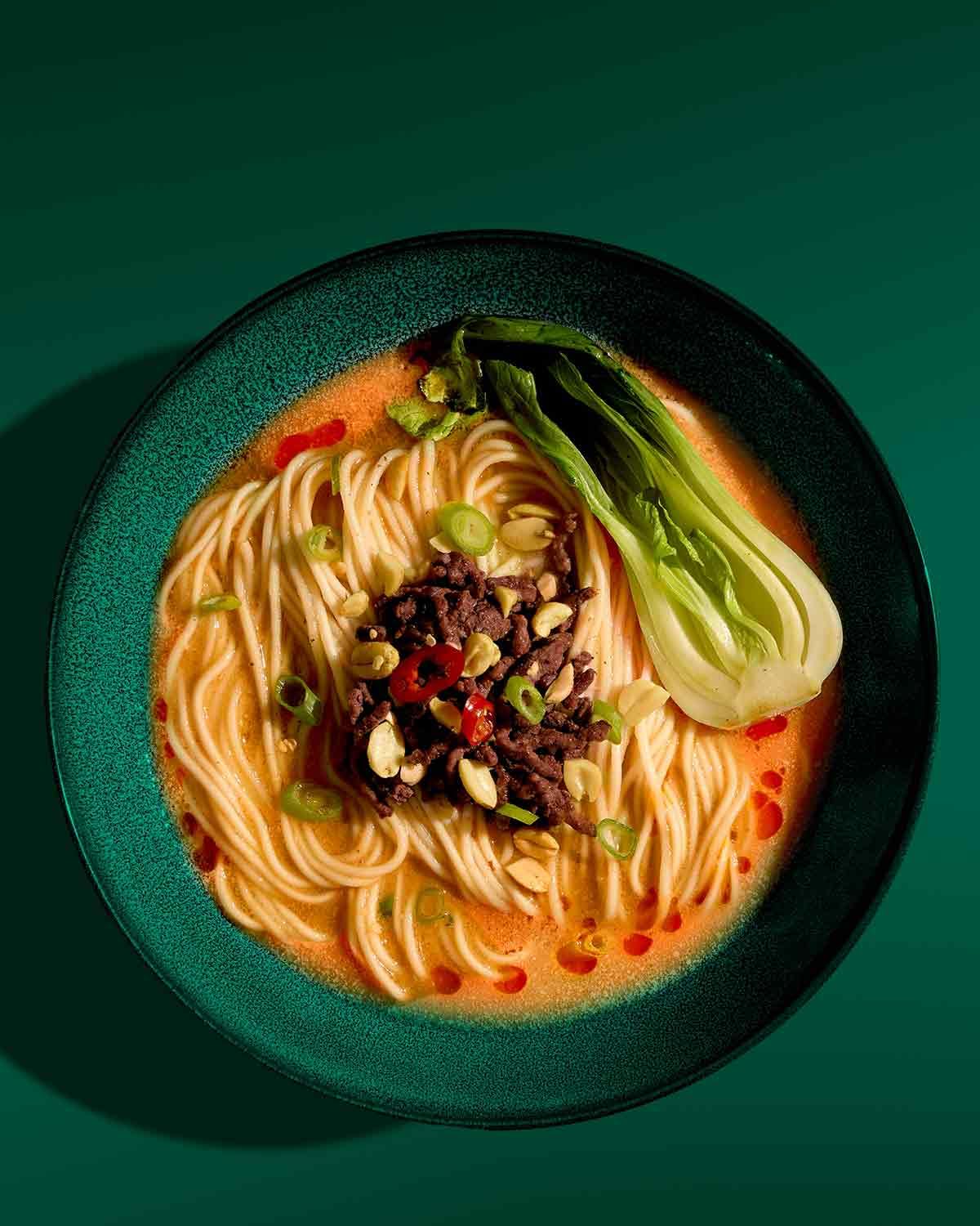 LEE KUM KEE Dan Dan Nudeln Sichuan Style, Meal Kit 213g