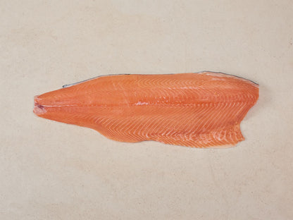  Färöer Lachs-Filet (Sashimi Qualität) · Pre-Rigor pro Stück 2kg